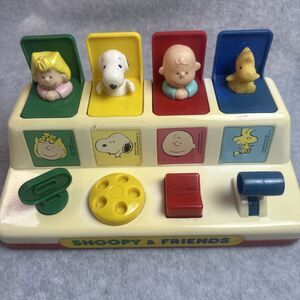 Peanuts SNOOPY AND FRIENDS Vintage Pop-Up Surprise Toy (Tested and Working)